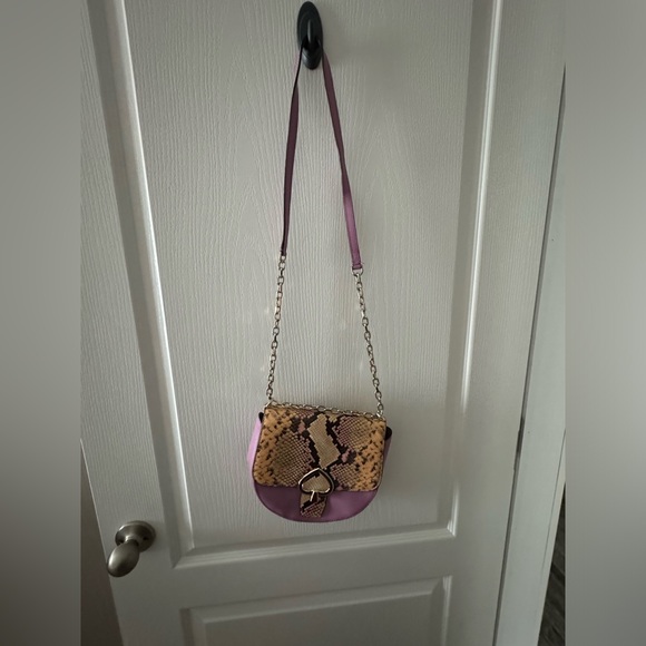 Kate Spade - purple/orange/pink “snake skin design” crossbody - Picture 10 of 10